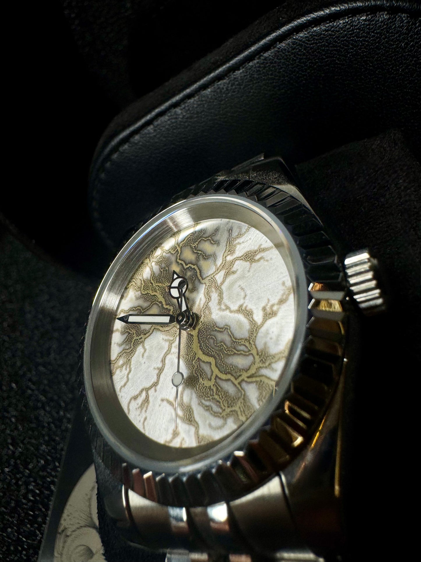 The Storm of Life - Champagne/Yellow